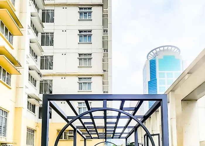 Makati With Gym Pool And Massage *