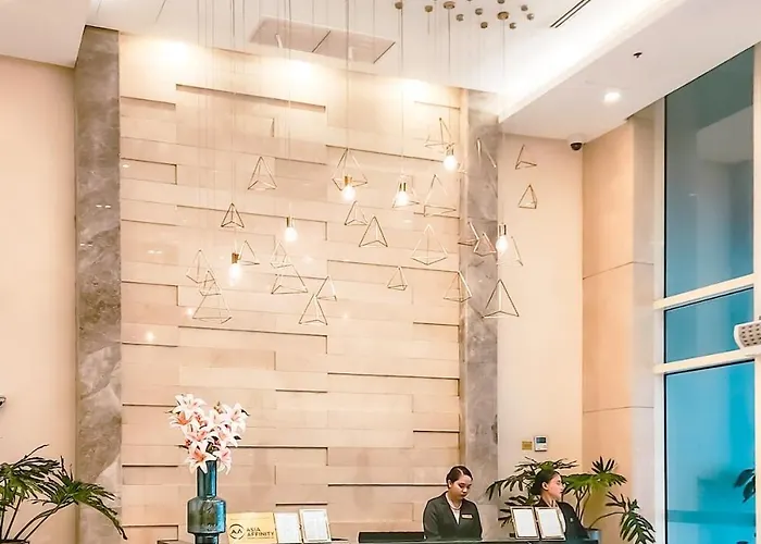 Makati With Gym Pool And Massage