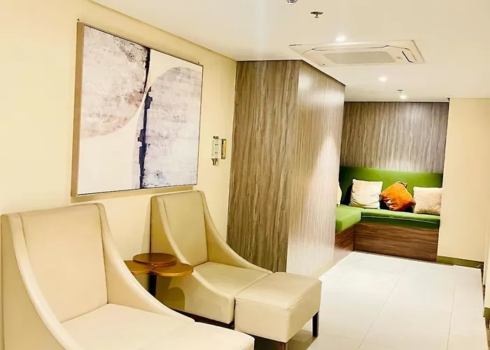 Apartment Makati With Gym Pool And Massage *