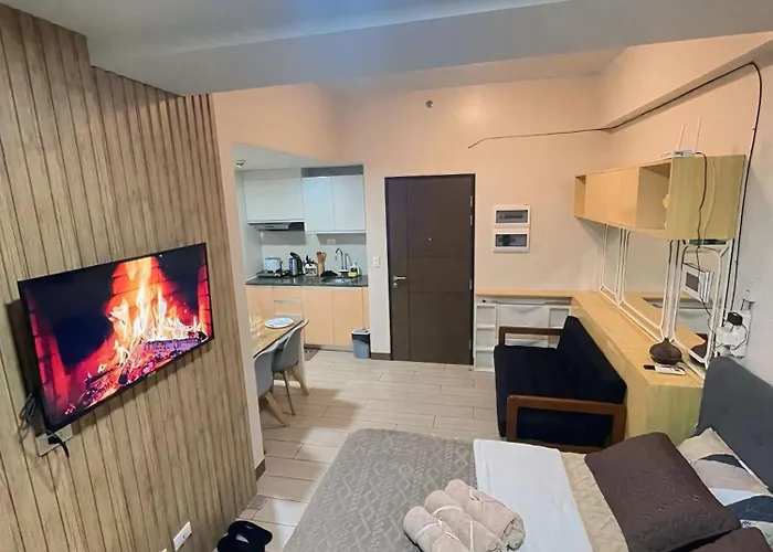 Makati With Gym Pool And Massage Apartment